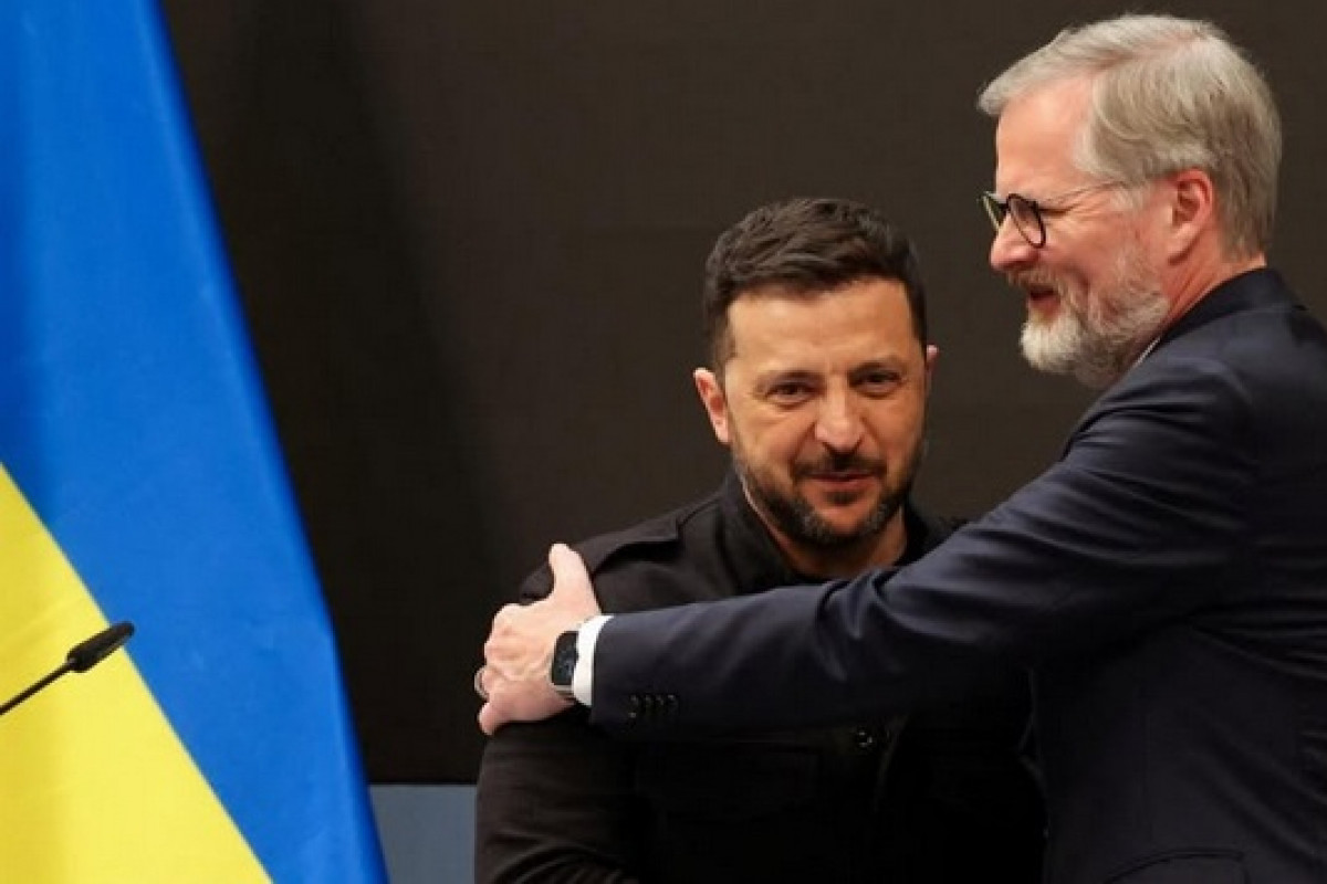 Konec Fialovy vlády. Senátoři vítají Babišovu vládu s nadějí Konec Fialovy vlády. Senátoři vítají Babišovu vládu s nadějí