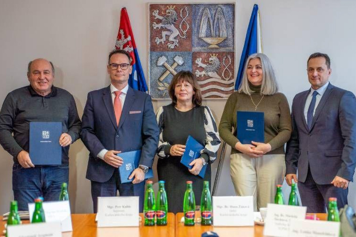 Na keramické škole se znovu otevřou učňovské obory keramik a sklář Na keramické škole se znovu otevřou učňovské obory keramik a sklář