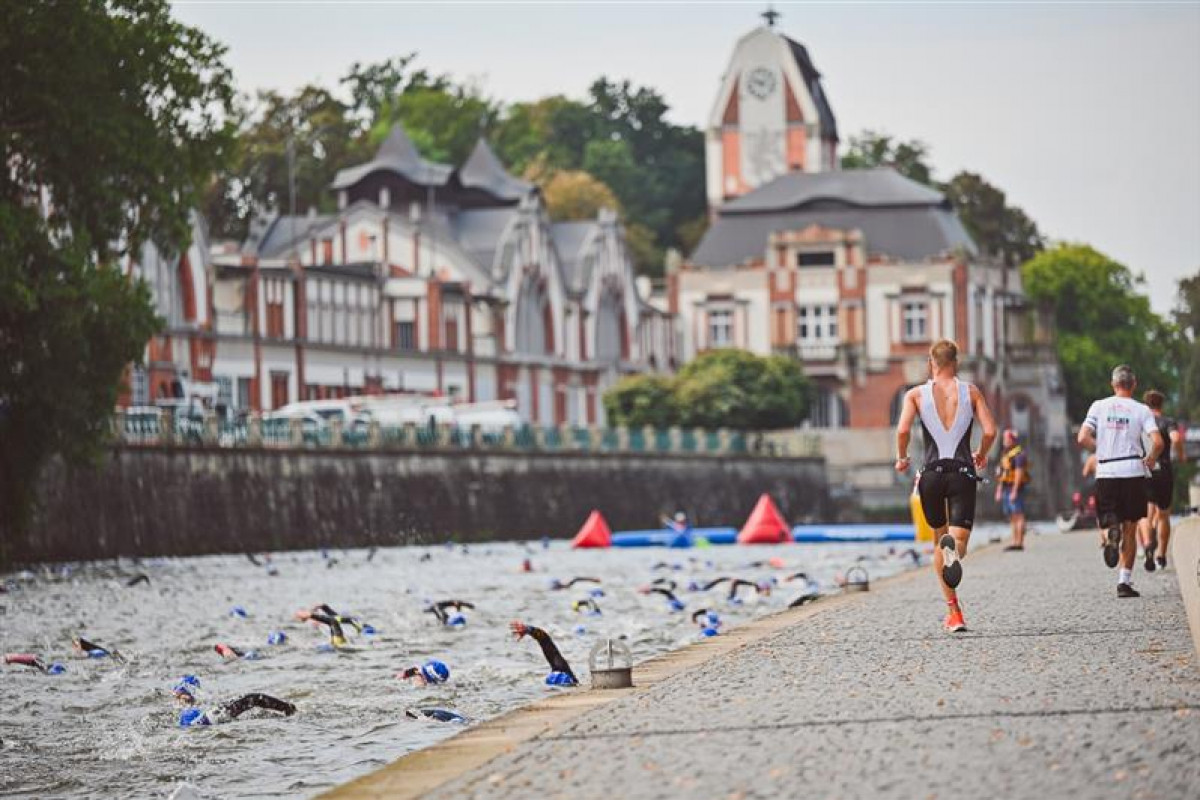Triatlonový svátek IRONMAN 70.3 bude znovu v Hradci