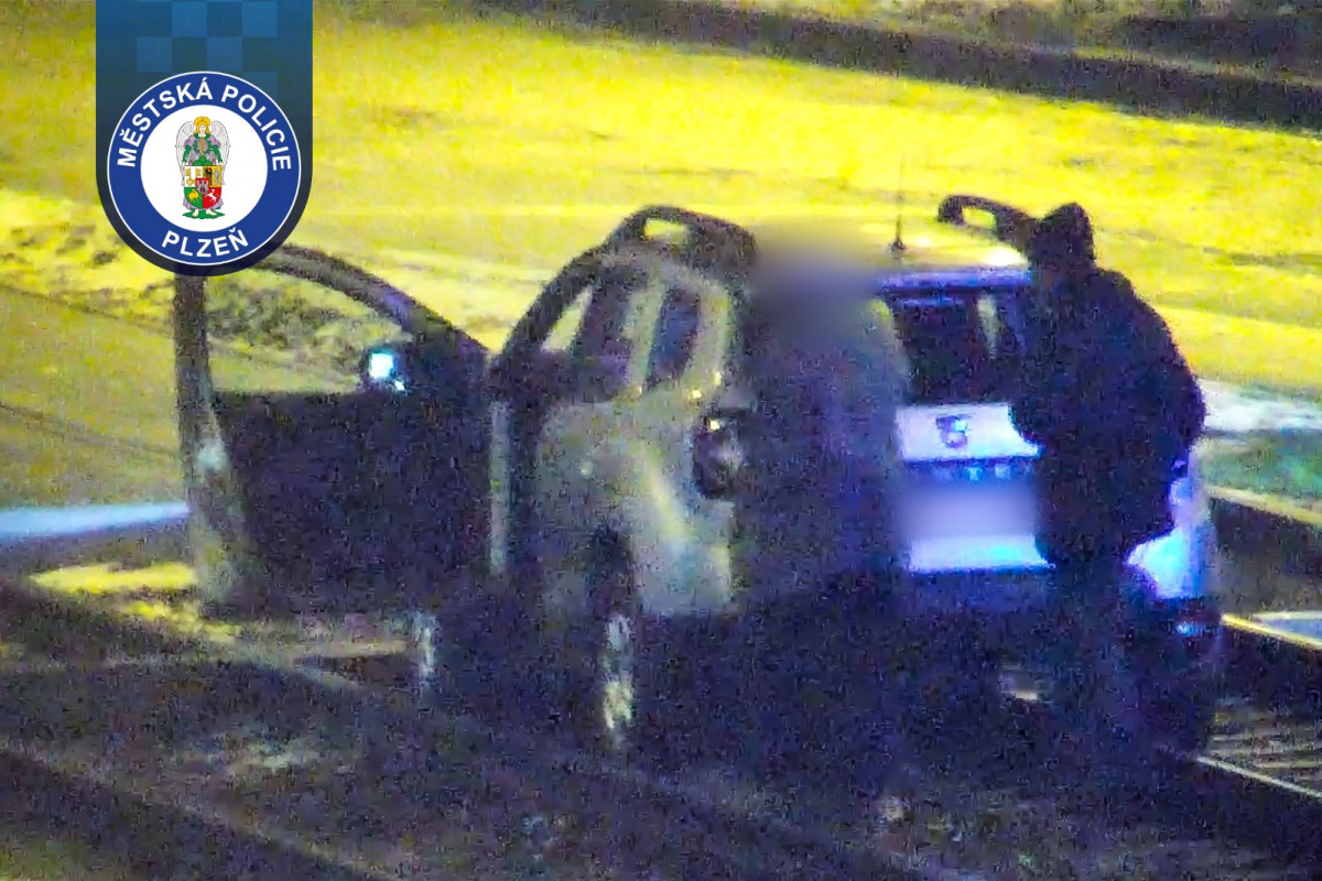 Plzeňští strážníci pomáhali lidem v nesnázích Plzeňští strážníci pomáhali lidem v nesnázích