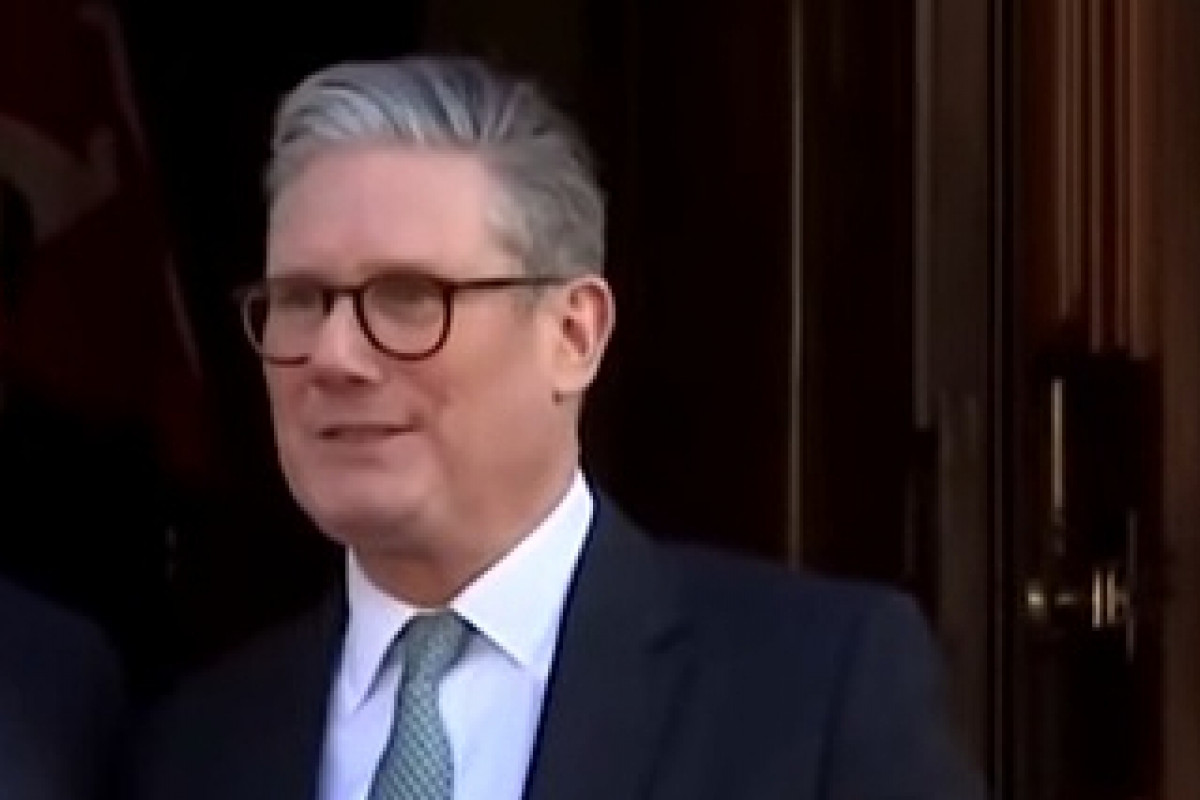 Starmer chce připravit Británii na válku proti Rusku