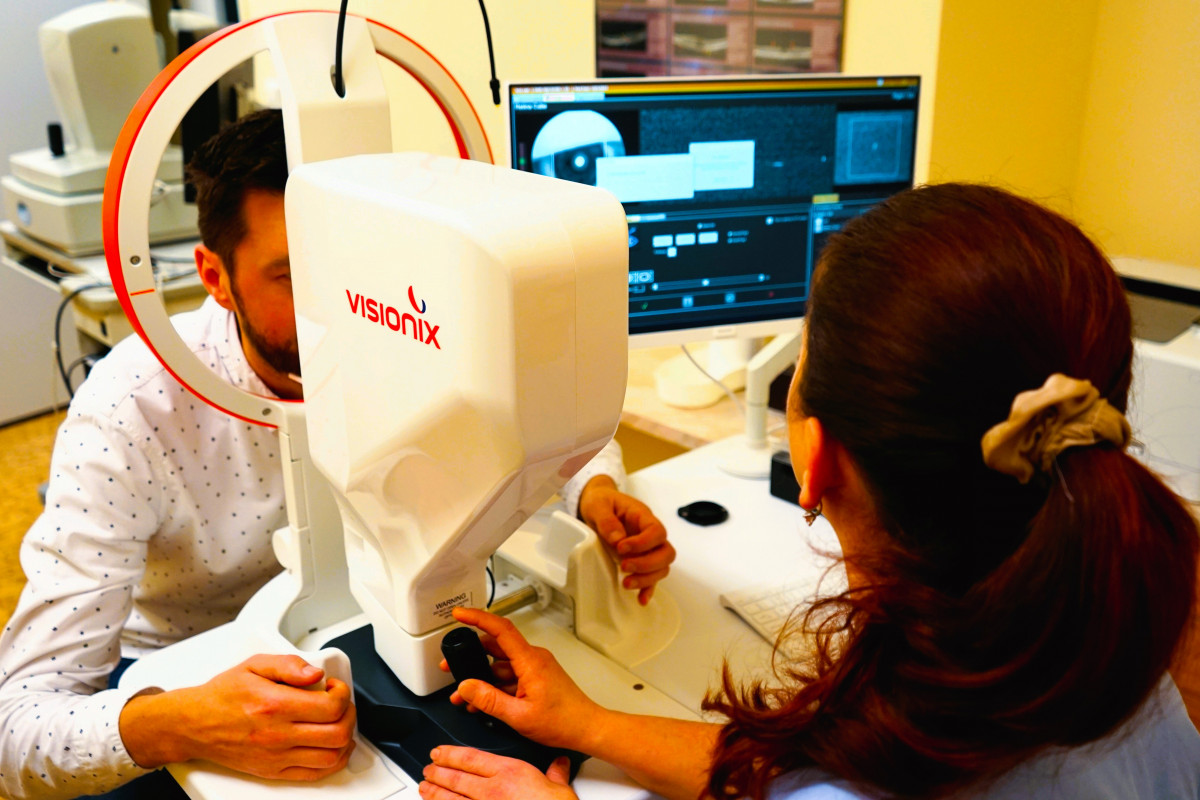 Nový přístroj v Nemocnici Šumperk zpřesní diagnostiku očních onemocnění