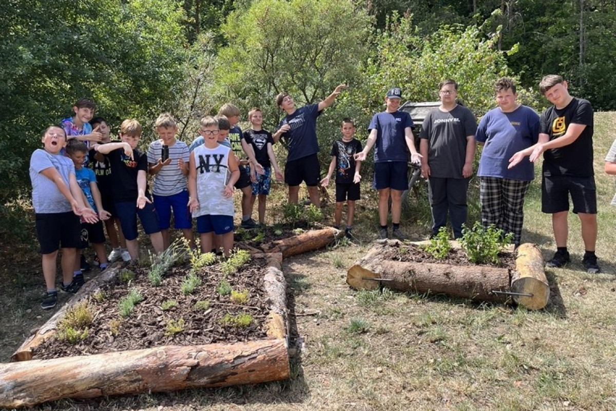 Projekt Recyklohraní aneb Ukliďme si svět vznikl v roce 2008
