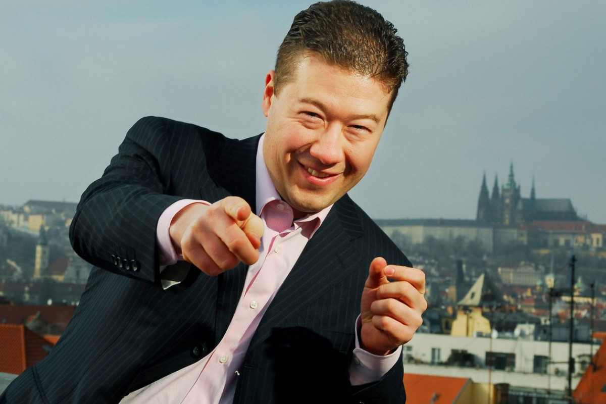 Pekarová už není ani „v koutě“. Sněmovnu převzal Okamura Pekarová už není ani „v koutě“. Sněmovnu převzal Okamura