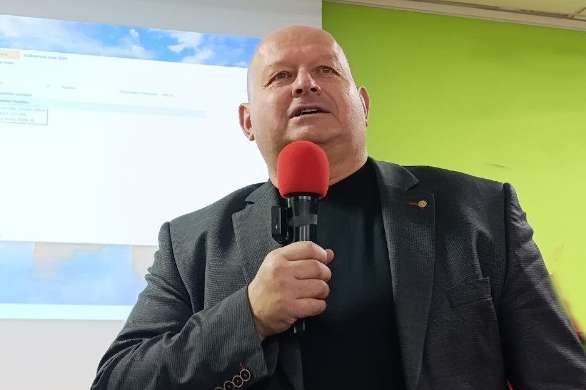 Štefec: Pojem „hybridní“ je módní, ale za ním se skrývá válka s mrtvými, zraněnými a zmrzačenými Štefec: Pojem „hybridní“ je módní, ale za ním se skrývá válka s mrtvými, zraněnými a zmrzačenými