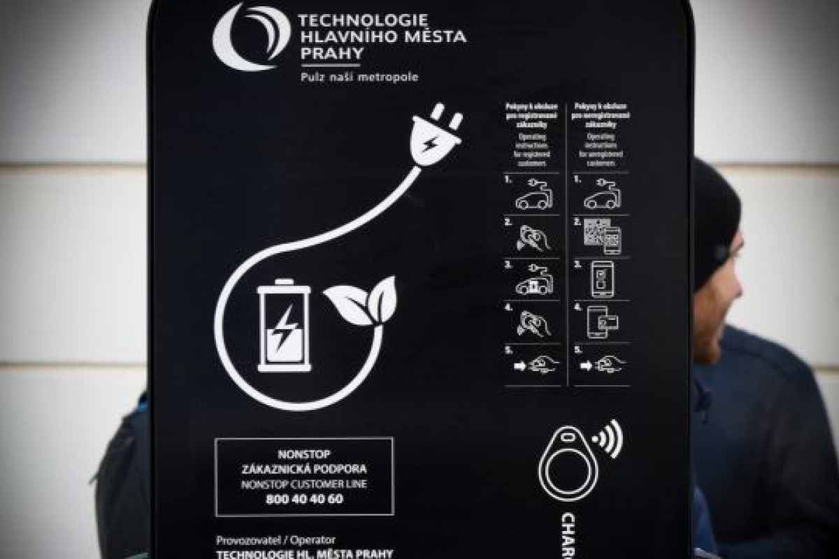 Praha buduje v rámci obnovy veřejného osvětlení tzv. EVR lampy