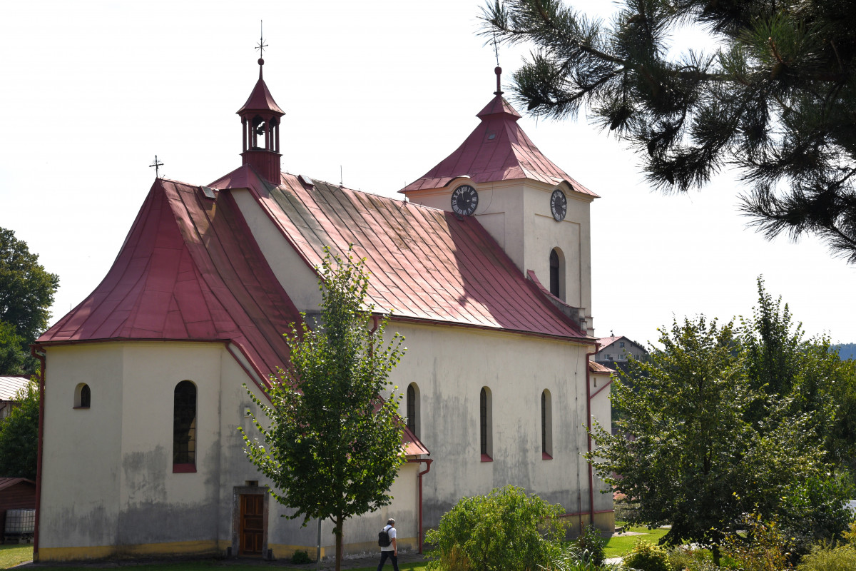 O Poniklé vědí po celém světě. Díky perličkovým ozdobám a UNESCO