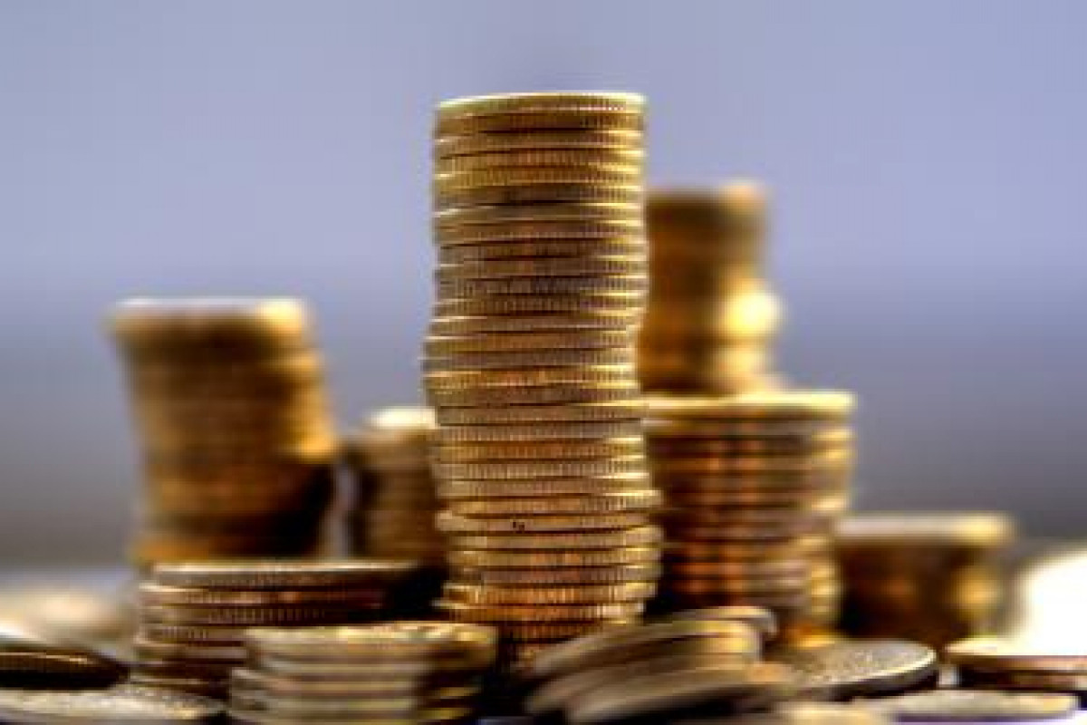 Nižší schodek státního rozpočtu k polovině roku Nižší schodek státního rozpočtu k polovině roku