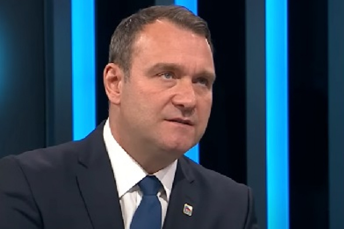 Každá pátá koruna na zbrojení? Fiala varauje před bankrotem státu Každá pátá koruna na zbrojení? Fiala varauje před bankrotem státu
