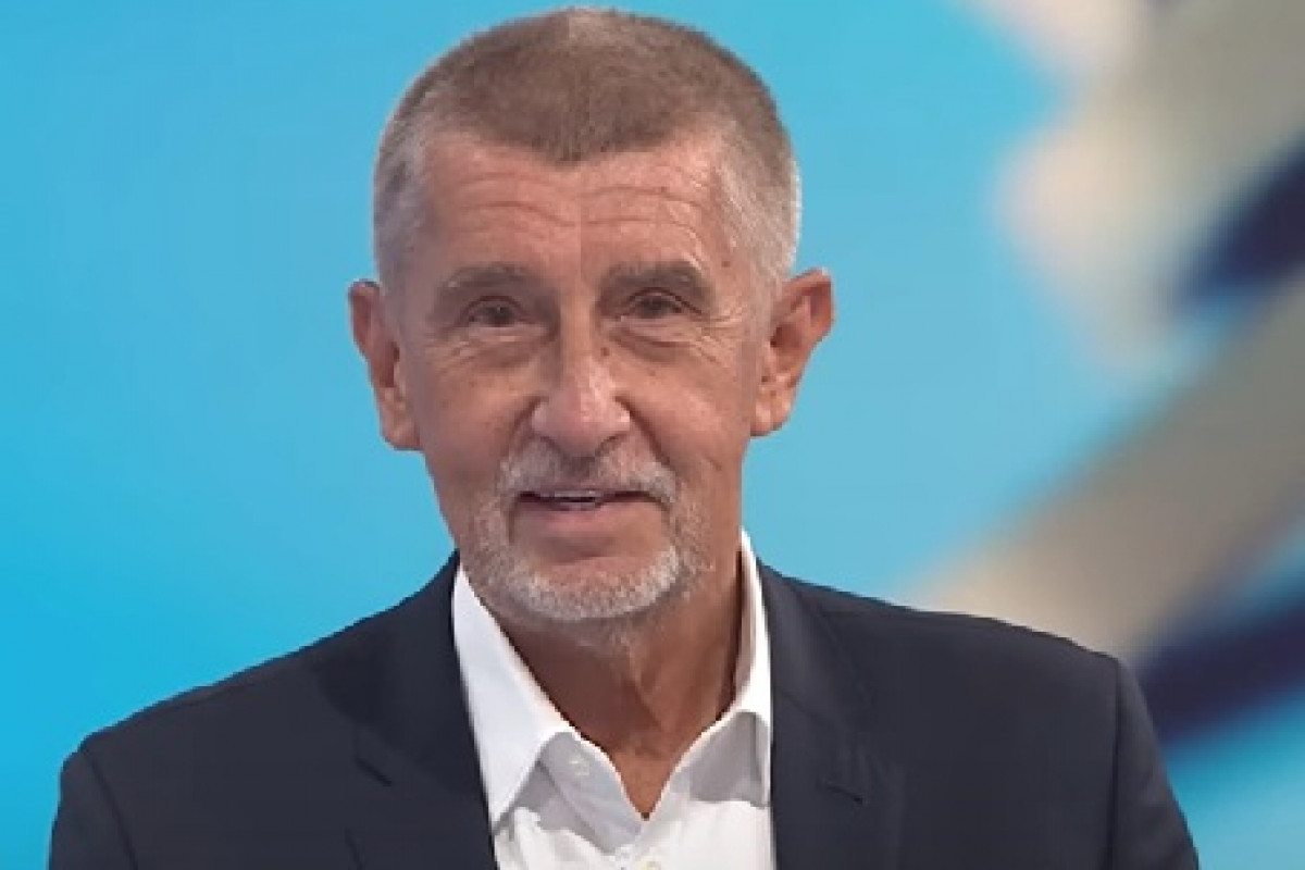 Světový průzkum: Babiš mezi elitou, Fiala kdysi propadal