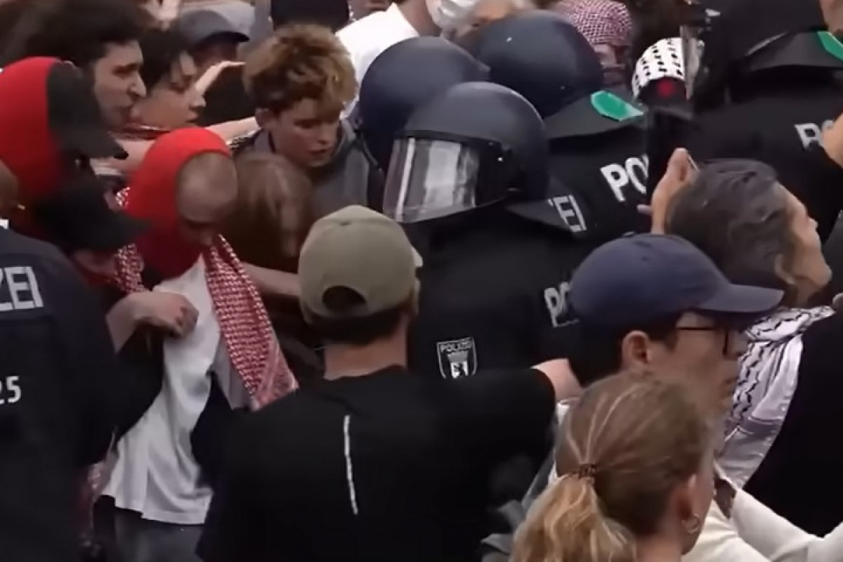 Berlín pod tlakem islamistů? Die Welt varuje před hrozbou kalifátu Berlín pod tlakem islamistů? Die Welt varuje před hrozbou kalifátu