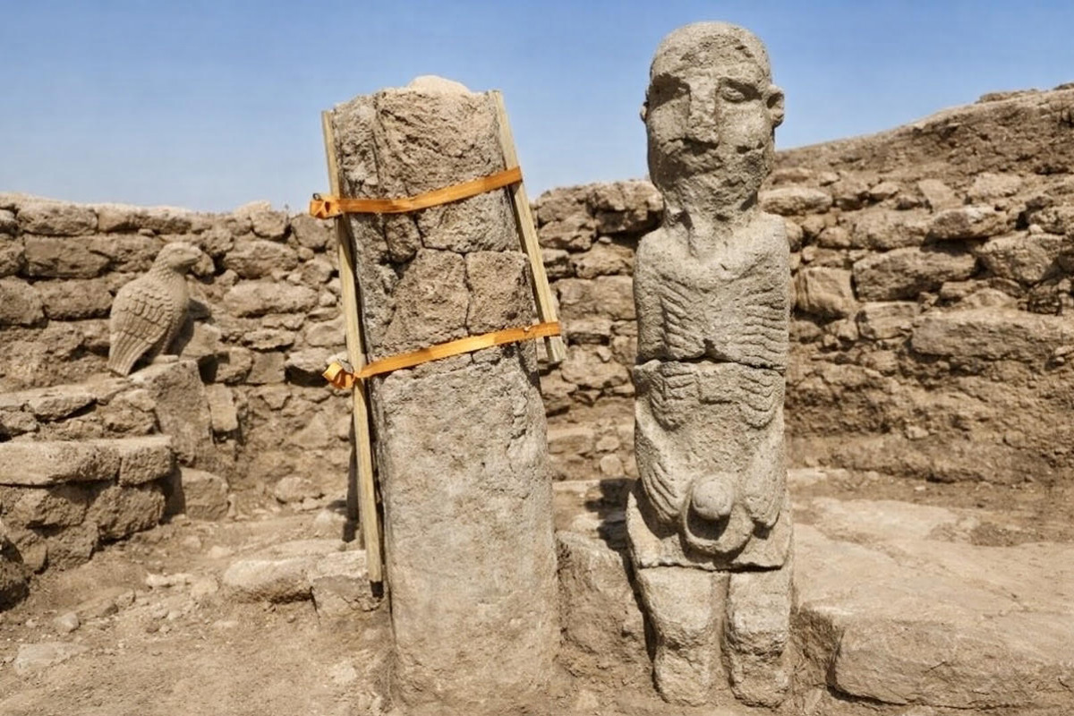 Kamenná tvář stará 11 tisíc let mění pohled na pravěk Kamenná tvář stará 11 tisíc let mění pohled na pravěk