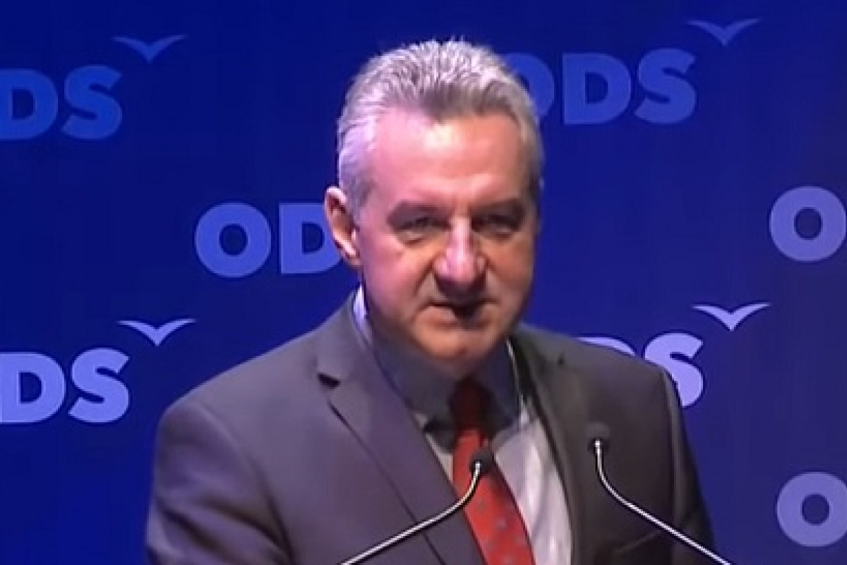 Lipavský se pěkně vybarvil! A Zahradil si nebral servítky Lipavský se pěkně vybarvil! A Zahradil si nebral servítky