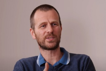 Šílený precedens, kdy elita ubližuje našim dětem Šílený precedens, kdy elita ubližuje našim dětem