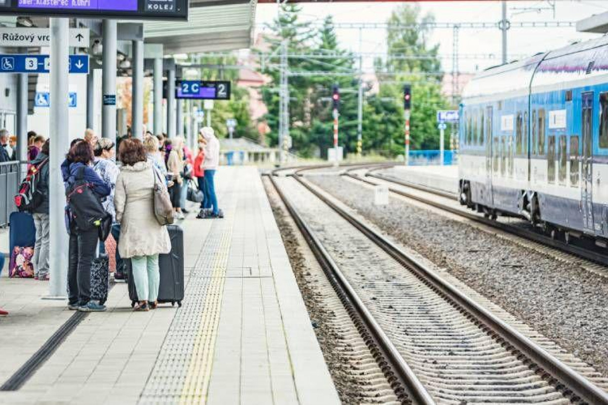 Kraj bude proplácet slevy na dopravu pro studenty a seniory Kraj bude proplácet slevy na dopravu pro studenty a seniory