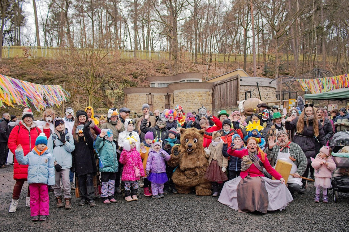 Masopust v děčínské zoo přilákal stovky návštěvníků! Masopust v děčínské zoo přilákal stovky návštěvníků!