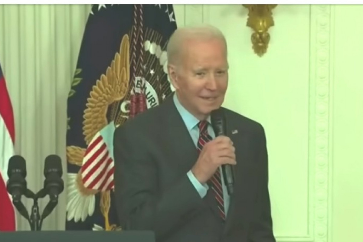 Biden vtipkoval nejdříve o zmrzlině a pak teprve o mrtvých v Nashvillu