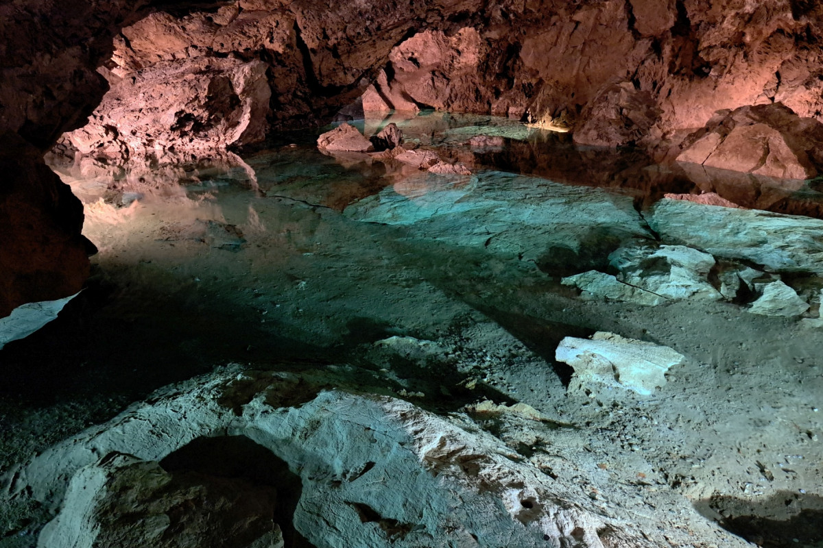 Zpřístupněné jeskyně přivítaly loni 700 tisíc lidí.