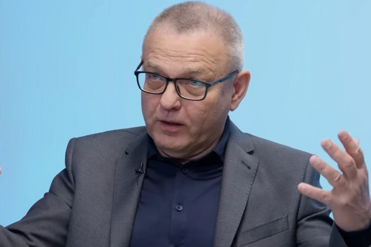 Zelenskij mezi mlýnskými kameny. Mír, válka a Trumpova past