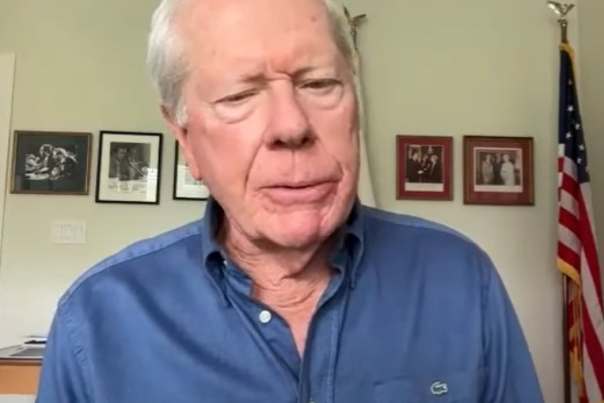 P.C.Roberts: Revoluce, nebo Caesar?