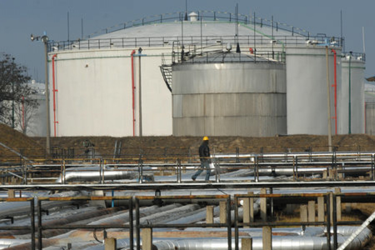 Rusové snížily ceny zkapalněného zemního plynu o 30 až 40 procent