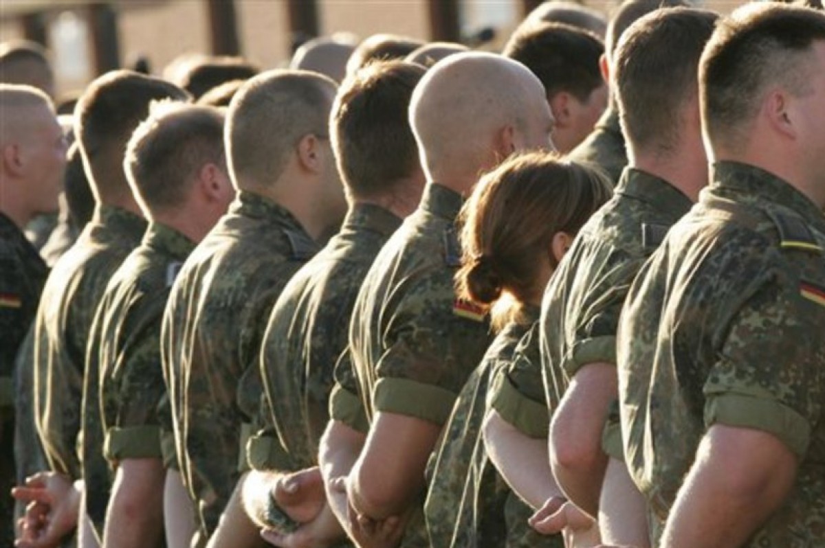 Německo se oficiálně připravuje na boj