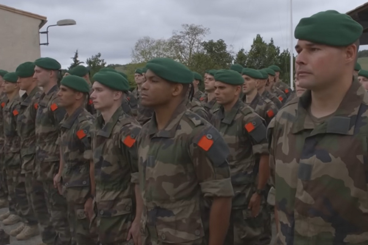 Cizinecká legie je už na hranicích: Macron chystá vojáky pro Ukrajinu Cizinecká legie je už na hranicích: Macron chystá vojáky pro Ukrajinu