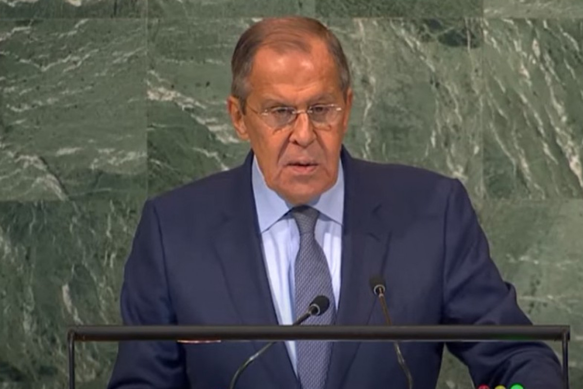 Lavrov obvinil Západ z kolapsu Ukrajiny, války a odmítnutí mírových jednání Lavrov obvinil Západ z kolapsu Ukrajiny, války a odmítnutí mírových jednání