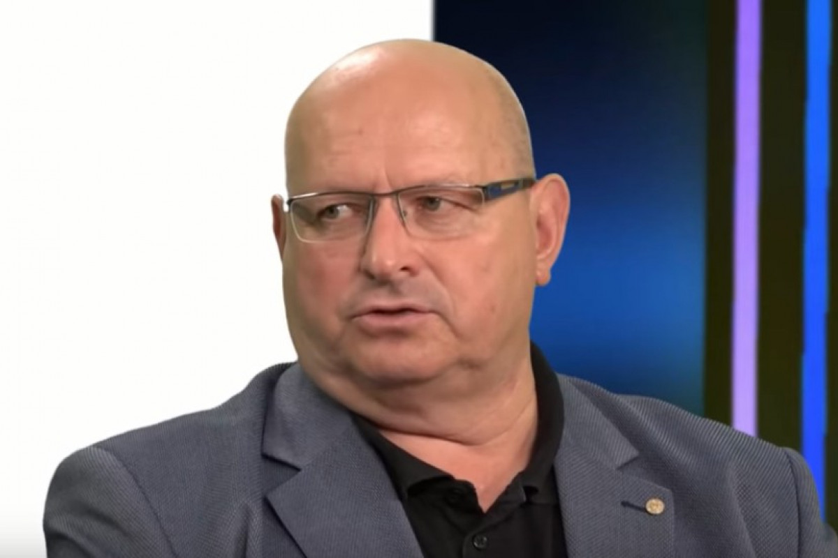 Štefec:Západní mercedes betonovou zeď neprorazí