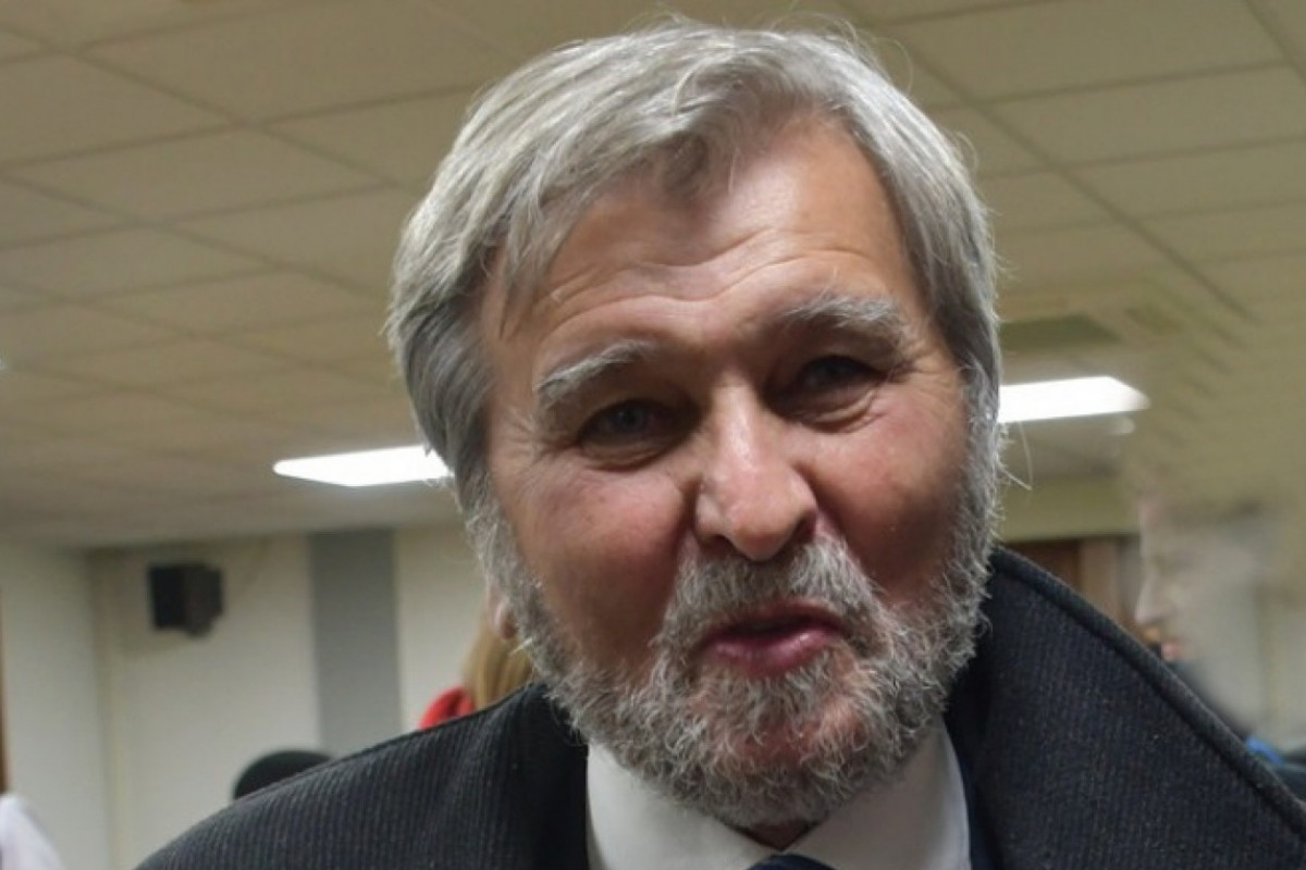 Petr Sak: Reakce na otázku Lukáše Valeše