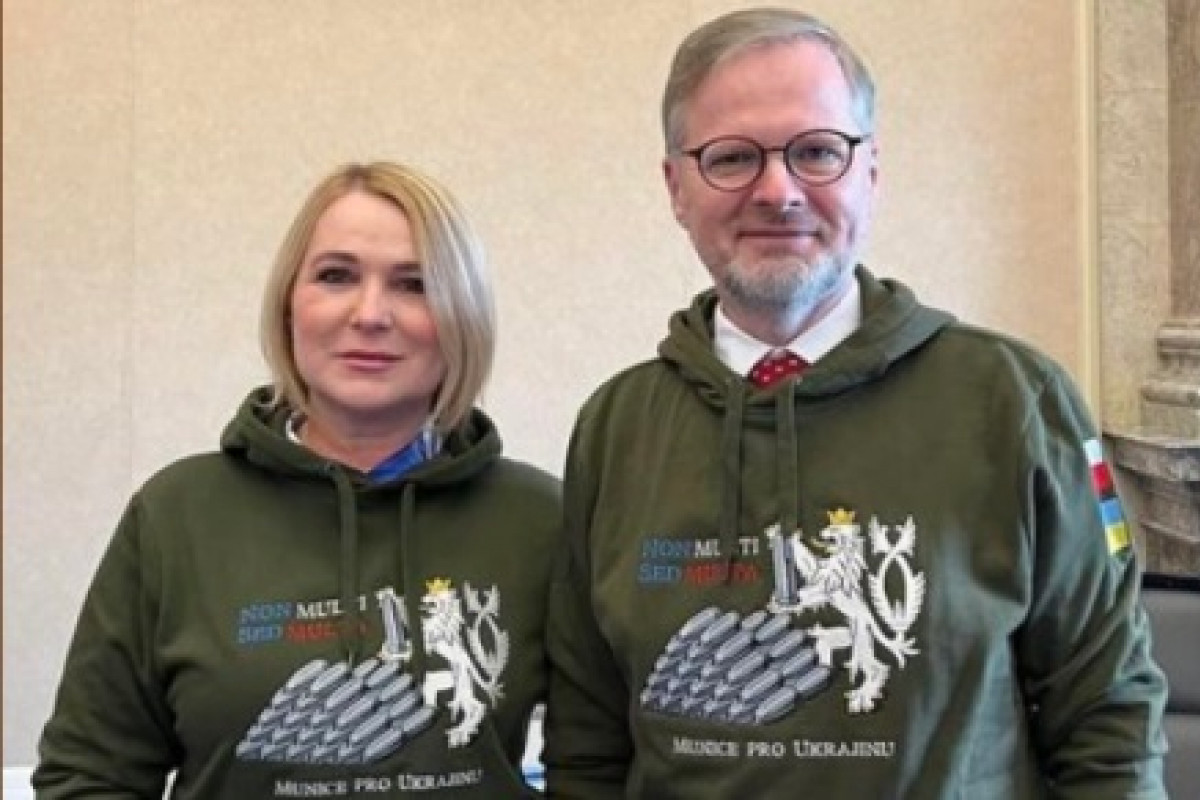 Hamplová: Nepřeji si, aby český národní lev žongloval s municí