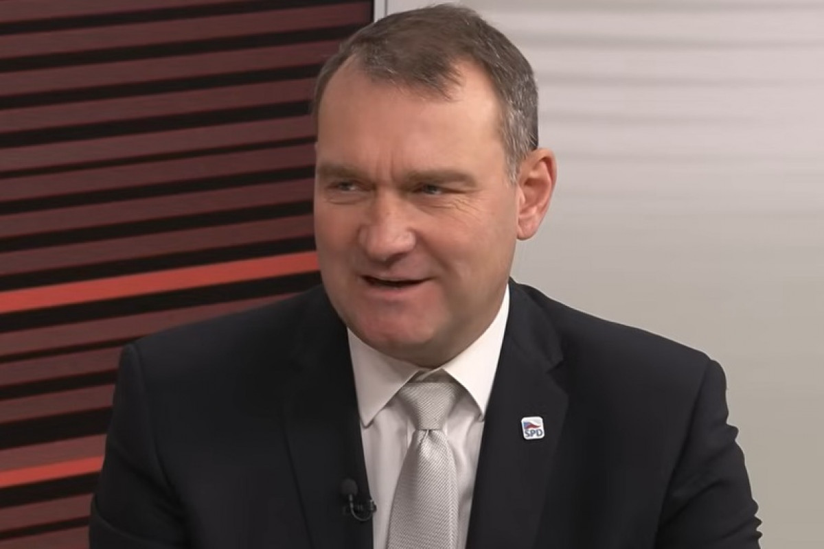 Zelenskij vyostřil spor s Orbánem. Fiala mluví o mafiánských metodách