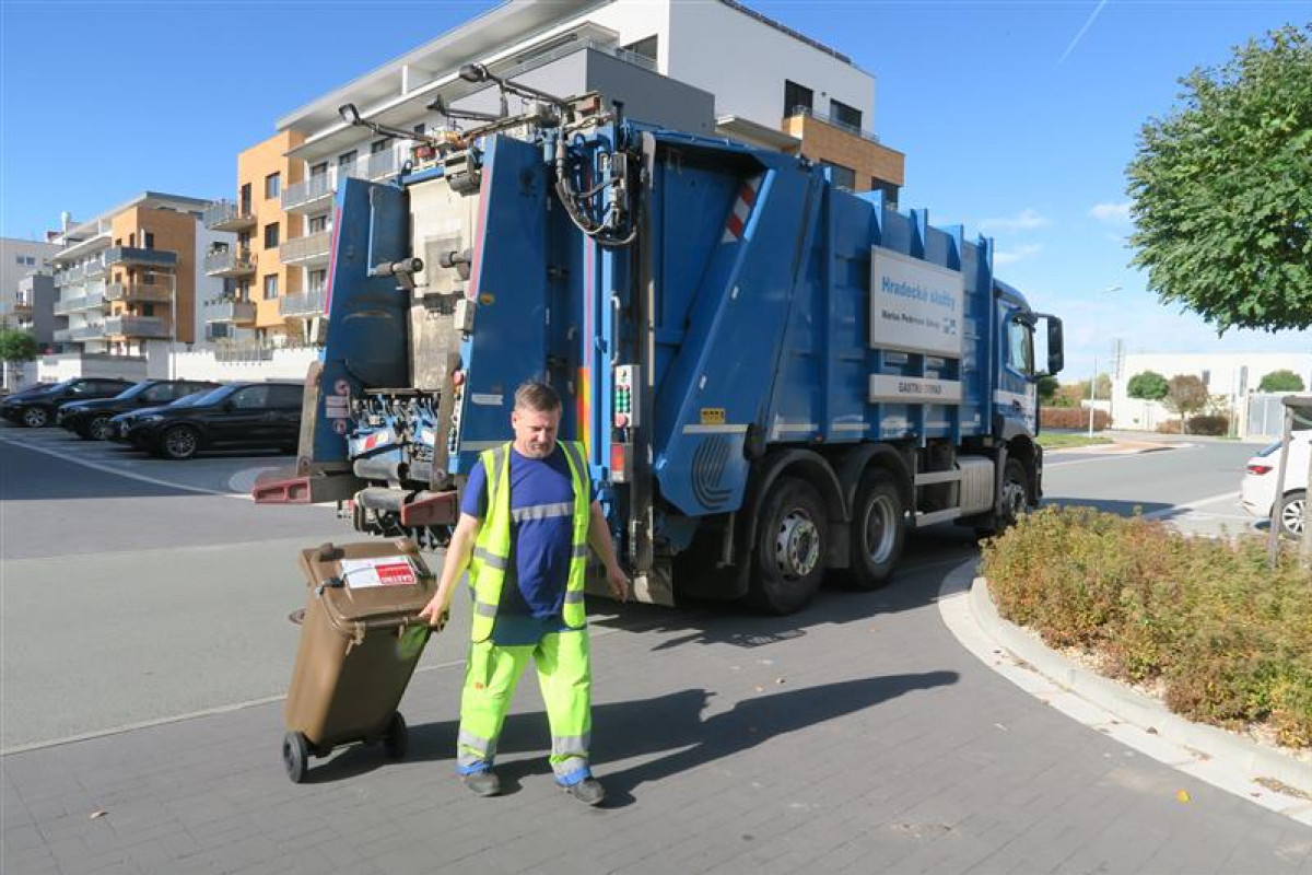 Hradecké sběrné dvory budou otevřeny déle Hradecké sběrné dvory budou otevřeny déle