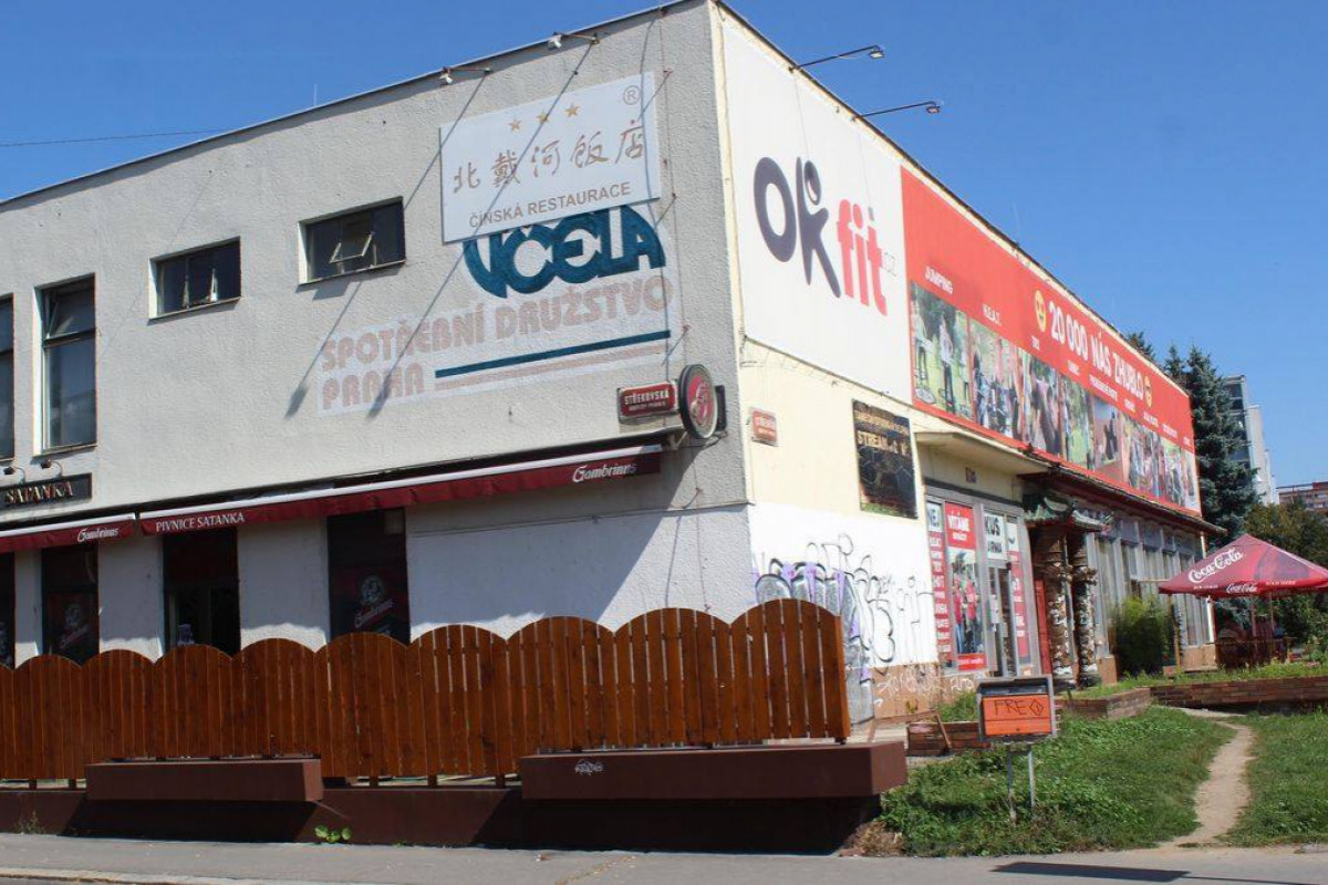 Zastupitelé Prahy 8 vyzvali hlavní město k odkupu  „Včel"