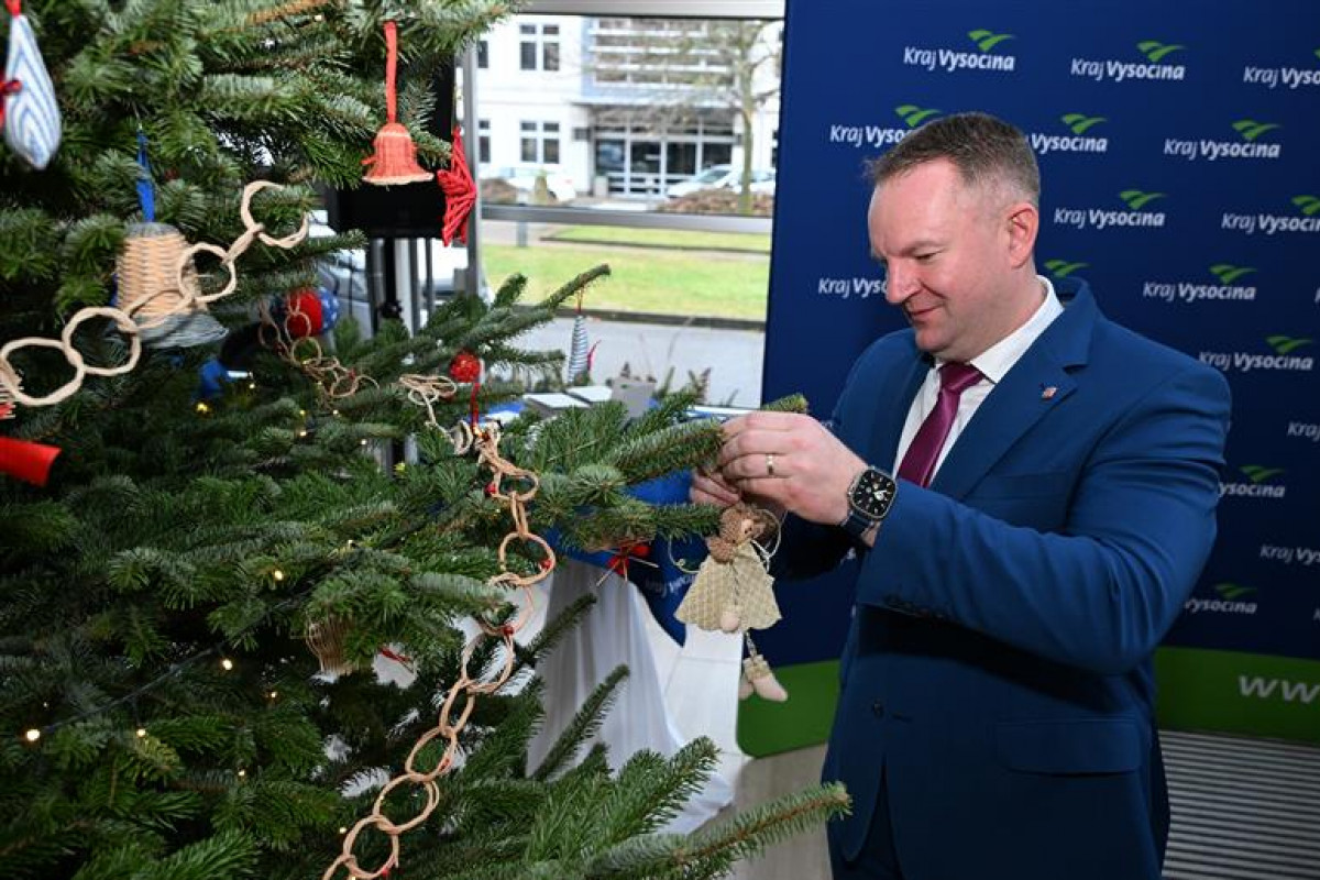 Sídlo Kraje Vysočina ožilo Barevnými Vánoci