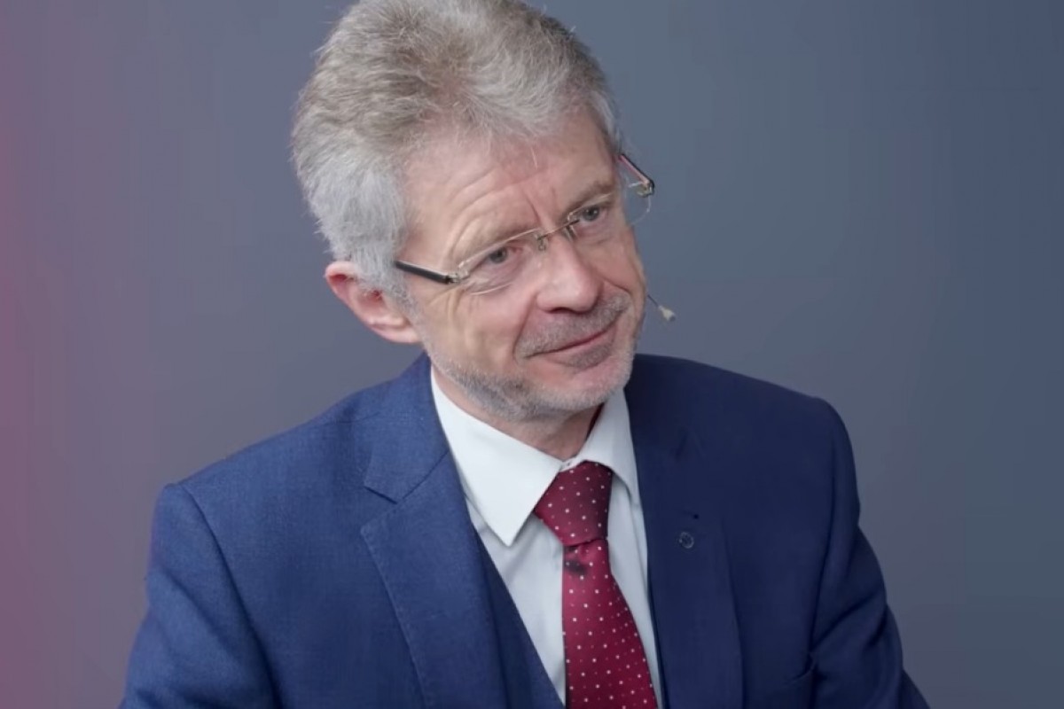 Babiš stopl Vystrčilovi letadlo. Šik popsal, co média zamlčela