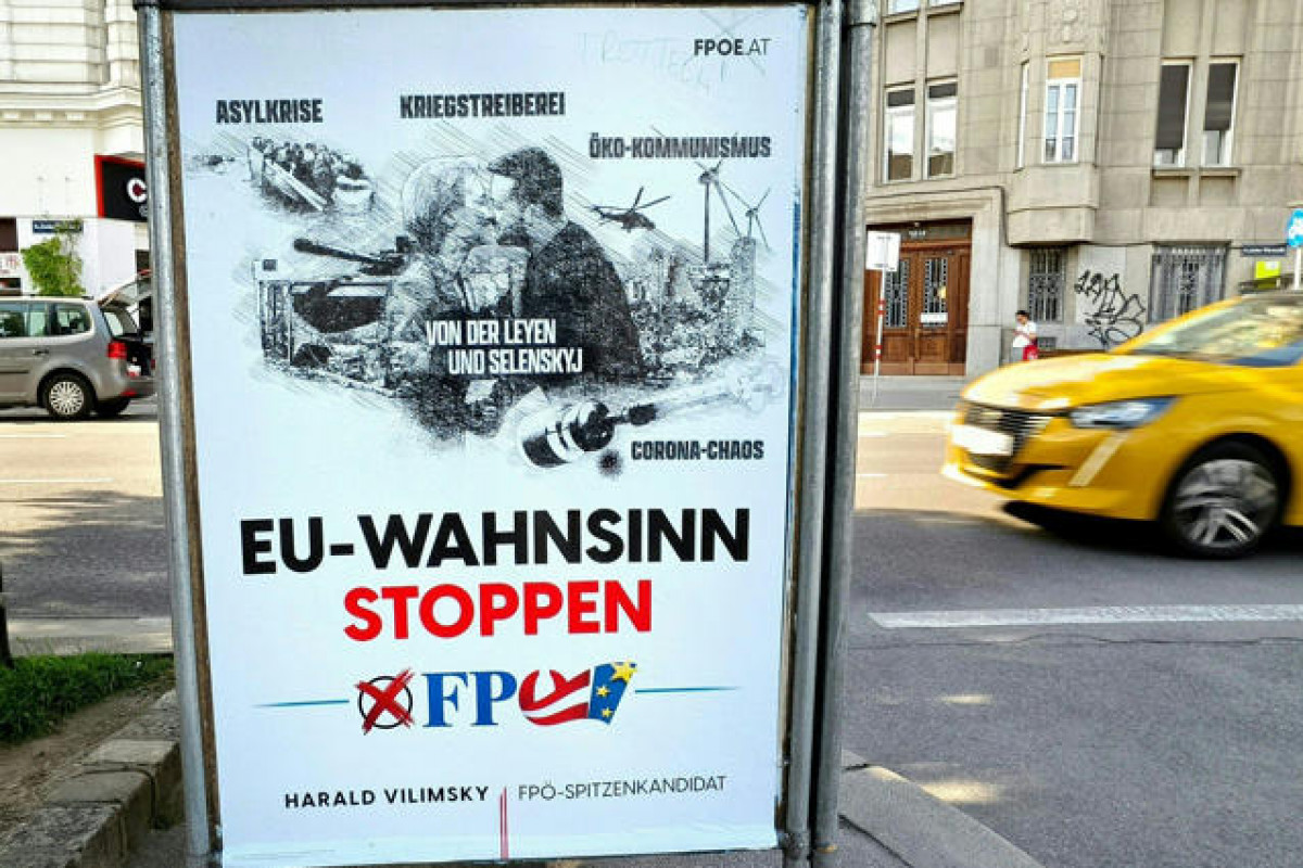 V Rakousku byly na ulicích vyvěšeny plakáty proti pomoci Ukrajině