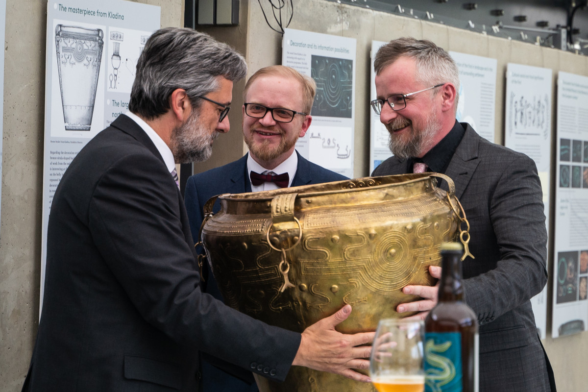 Café Nobel: Kráska z Kladiny a pivo z pravěku