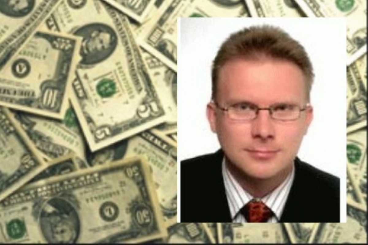 Jan Vejmělek: Koruna pod prodejním tlakem, hlavně vůči dolaru Jan Vejmělek: Koruna pod prodejním tlakem, hlavně vůči dolaru