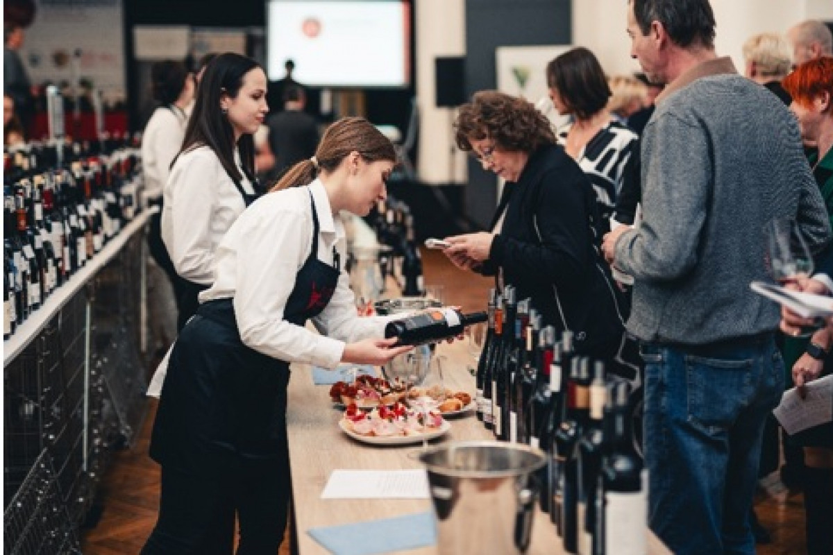 Březen ve znamení vína, kam vyrazit za chutěmi a pohodou?