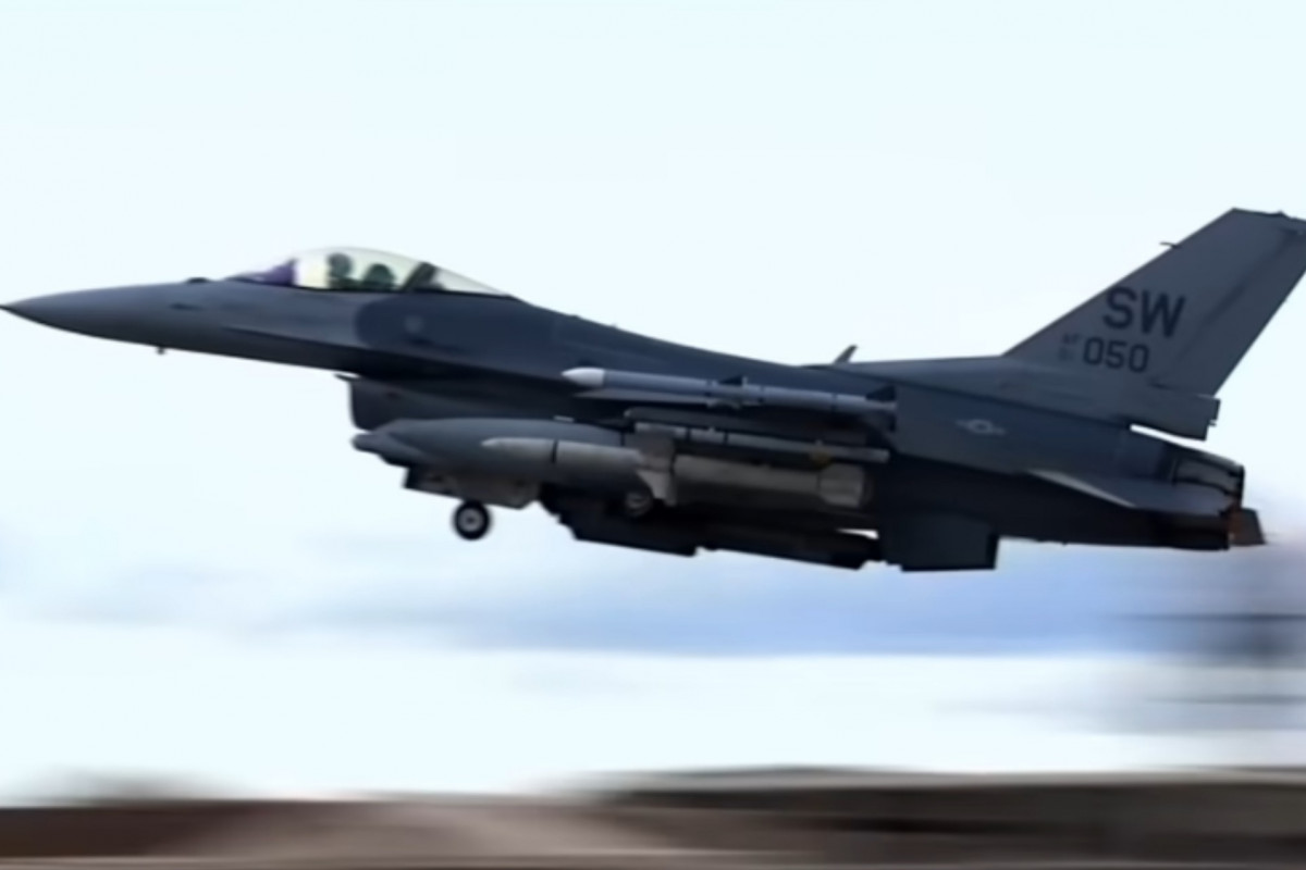 Neshody mezi Kyjevem a Washingtonem ohledně výcviku ukrajinských pilotů