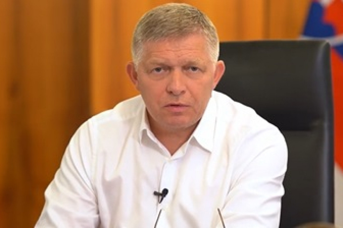 Respektujte naši suverenitu! Fico vyškolil Fialu v diplomacii
