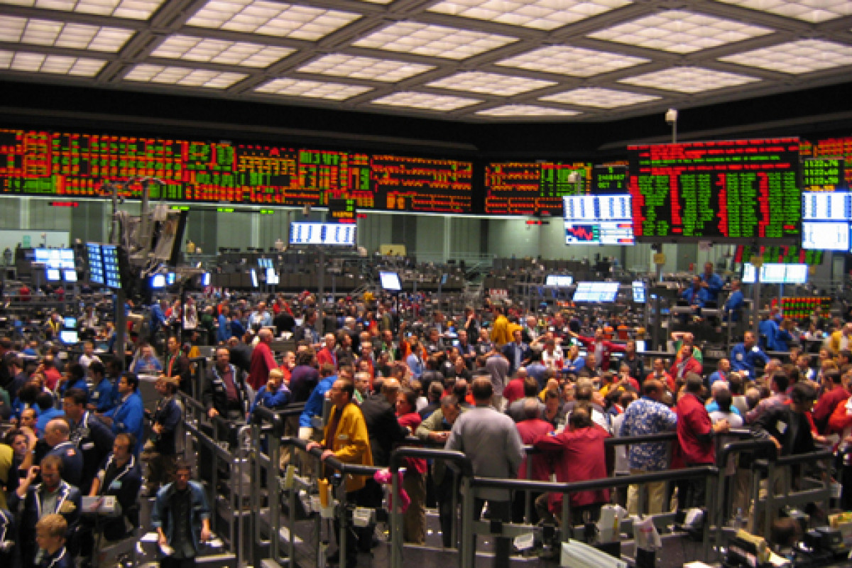 Akciové trhy:S&P500 na novém rekordu, evropské indexy rostly, pražský oslabil