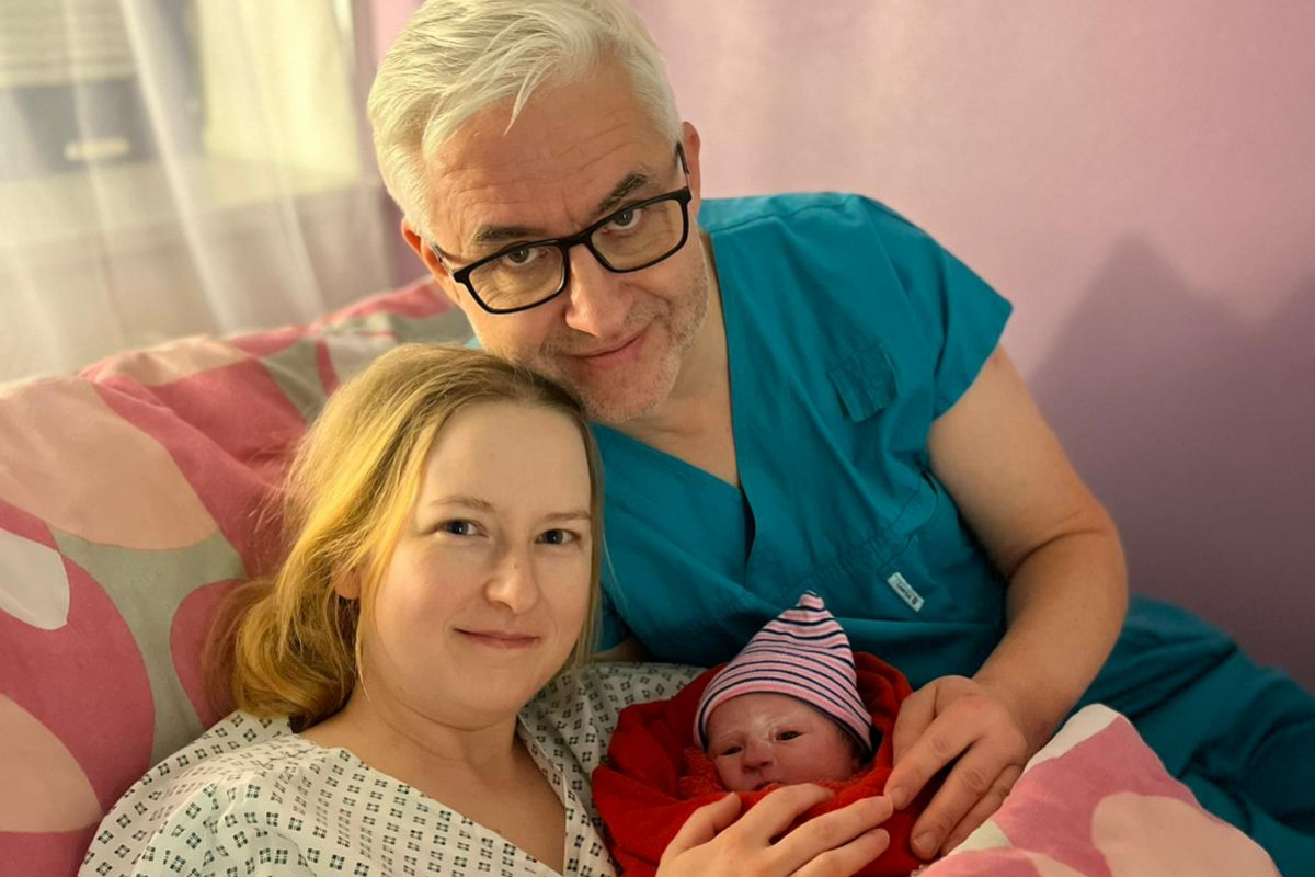 Valašské Meziříčí: První miminko roku 2026 se narodilo 15 minut po půlnoci