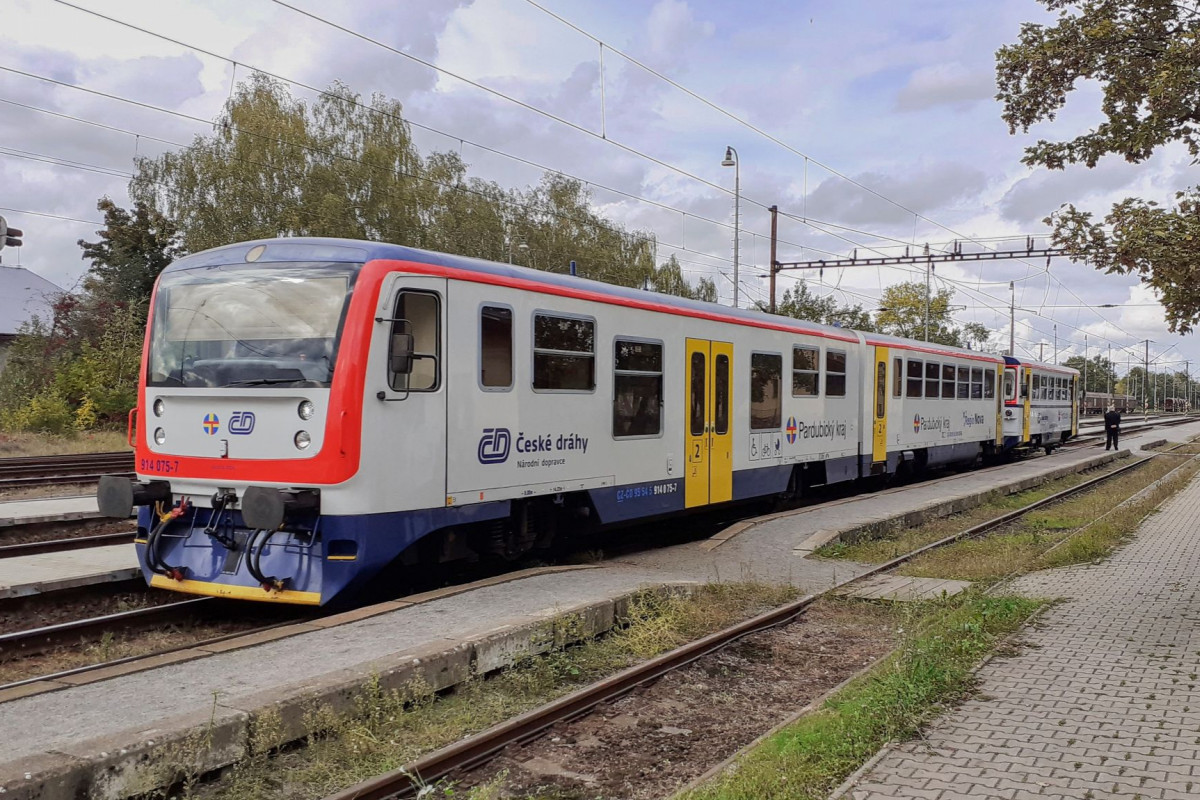 Pardubický a Královéhradecký kraj jednají o posílení vlakových spojů