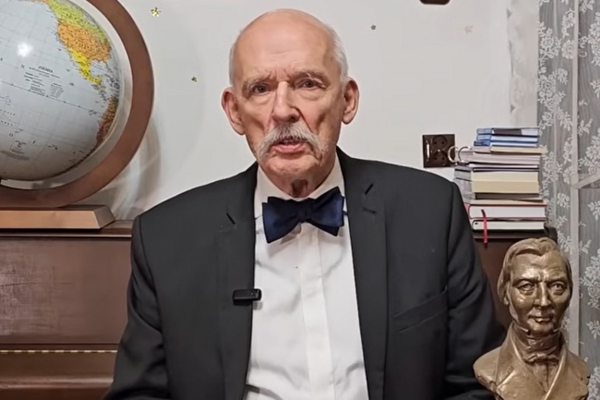 Korwin-Mikke: Systém se hroutí. To je samozřejmě výhodné…