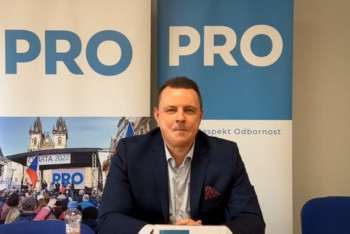 Hnutí PRO představilo kandidáty do Senátu Hnutí PRO představilo kandidáty do Senátu