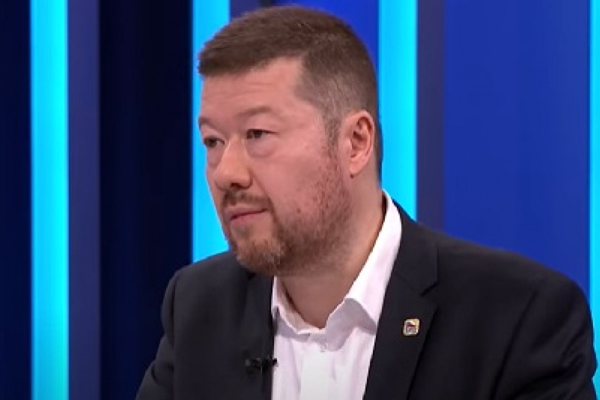 Zelenskij se chová jako nevychovaný spratek, udeřil Okamura Zelenskij se chová jako nevychovaný spratek, udeřil Okamura
