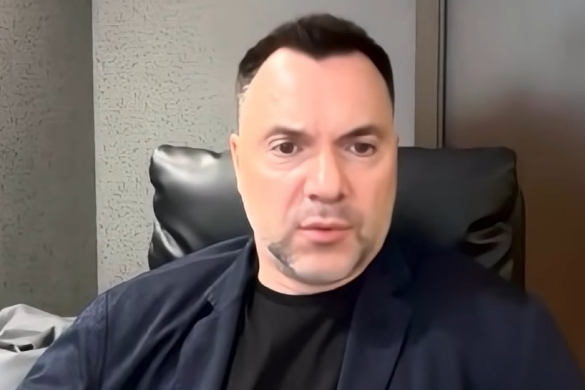 Arestovič: Hlavním cílem Západu je porazit Trumpa, ne Putina