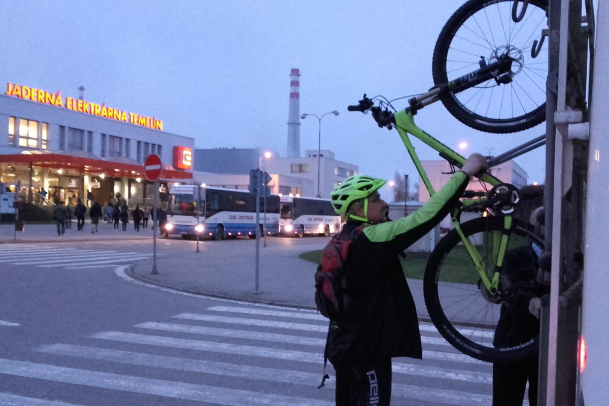 Při cestě z práce ušetřili téměř tunu CO2